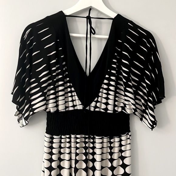 My Michelle Patterned Womens Dress, Size Small, super soft, never been worn - Picture 3 of 5